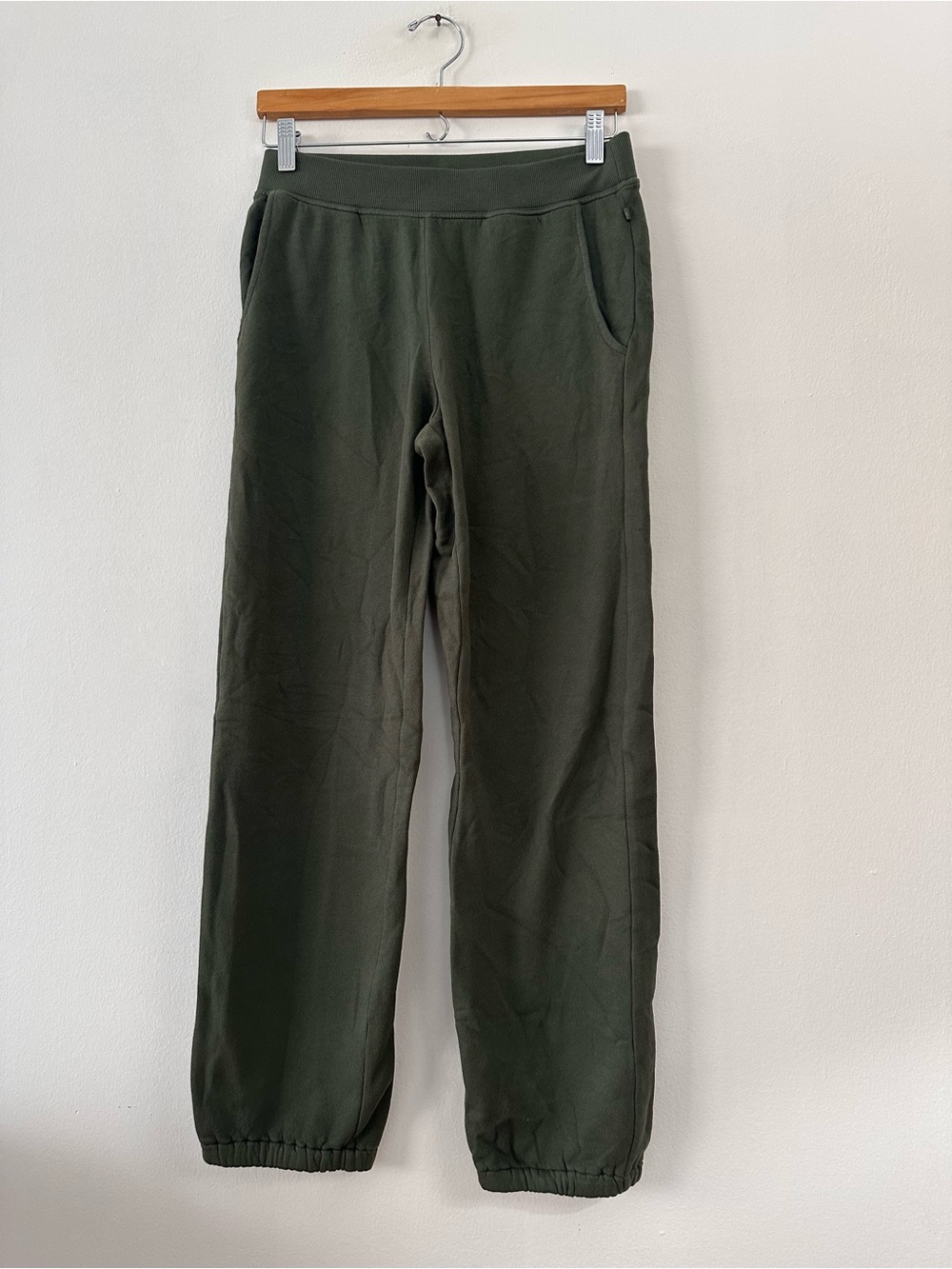 Velvet by Jenny Graham Hunter green joggers size XS